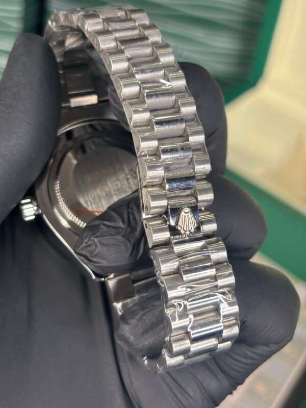 Rolex Day Date 40 Silver-Green Dial - Image 3