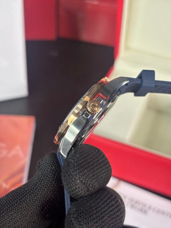 Omega Seamaster Diver 300m Blue-Rosegold - Image 6