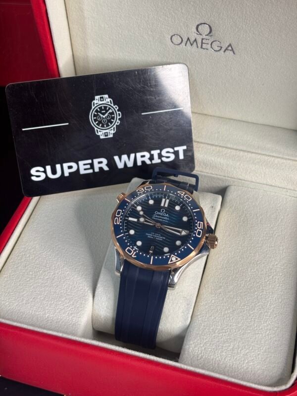 Omega Seamaster Diver 300m Blue-Rosegold - Image 2