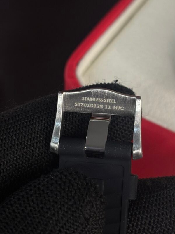 Omega Seamaster Diver 300M Black-Yellow Gold - Image 5