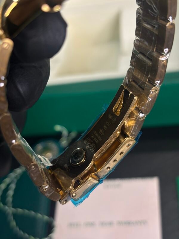 Rolex Oyster Perpetual Diamond Gold - Image 5