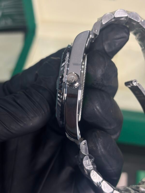 Rolex Oyster Perpetual Day-Date 40 Silver -green Dial - Image 4