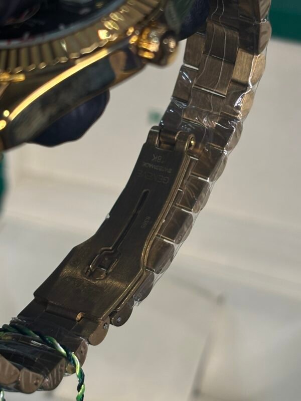 Rolex Oyster Perpetual Day-Date 40 Gold-Green Dot Dial - Image 6