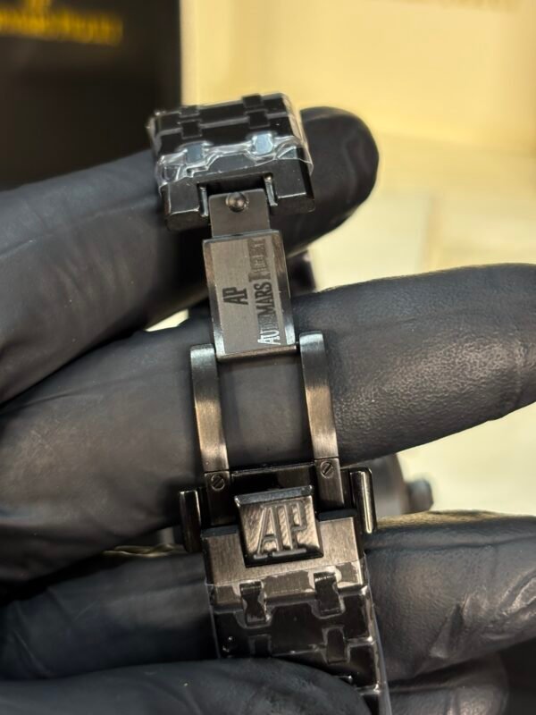 AUDEMARS PIGUET ROYAL OAK SKELETON BLACK - Image 5