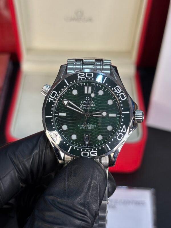 Omega Seamaster Diver 300M – Silver with Green Dial - Image 3