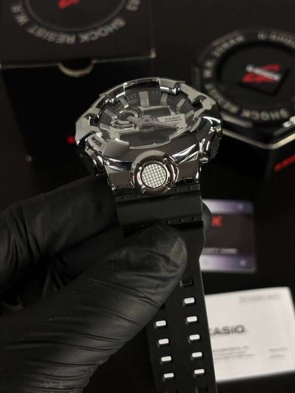 Casio G-Shock GM-110 - Image 3
