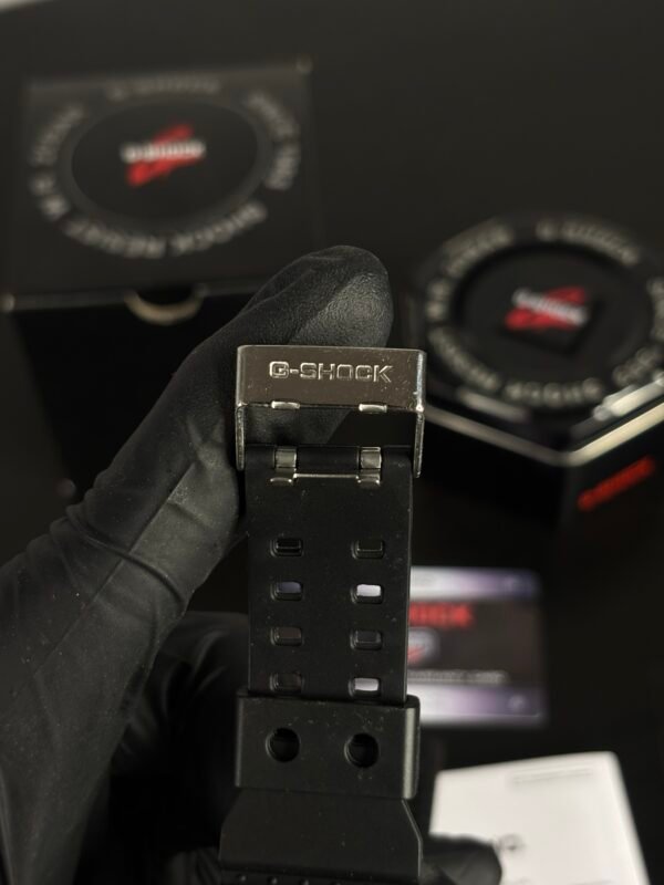 Casio G-Shock GM-110 - Image 3