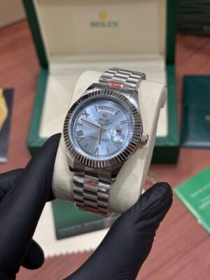 ROLEX OYSTER PERPETUAL DAY DATE 40 BATTERY SILVER-SKY BLUE DIAL