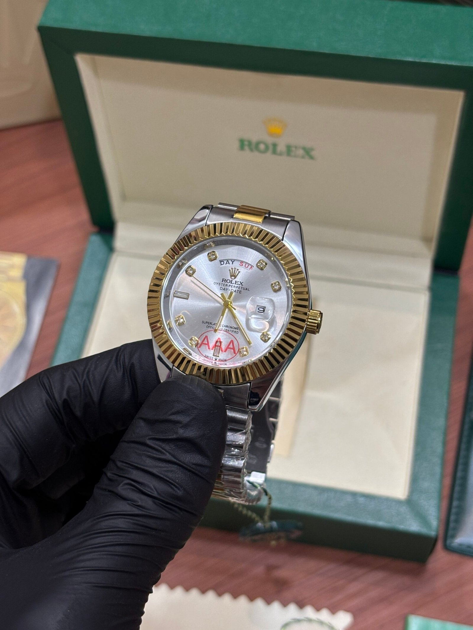 ROLEX OYSTER PERPETUAL DAY DATE - Image 3