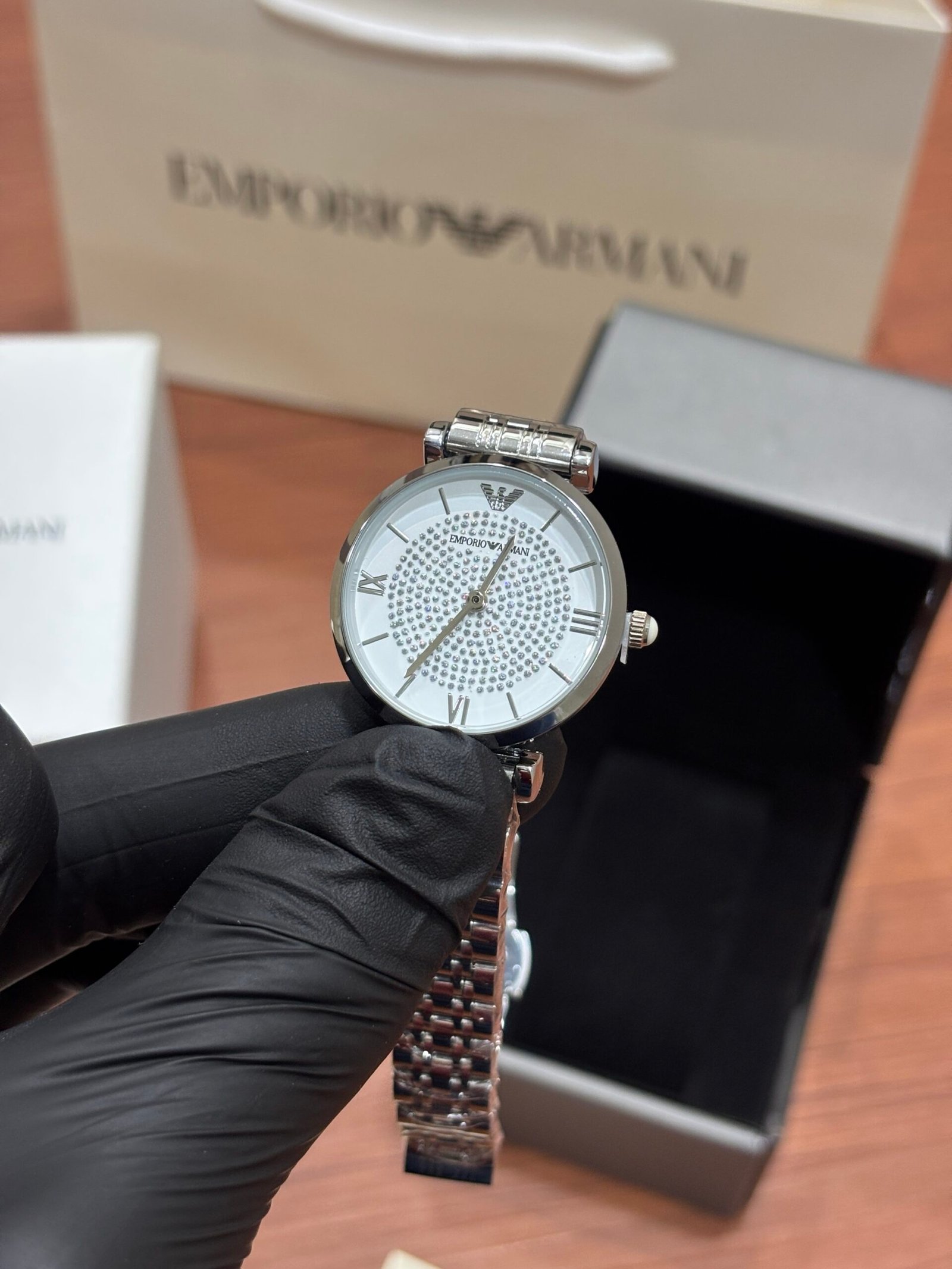 EMPORIO ARMANI DIAMOND SILVER WHITE DIAL - Image 2
