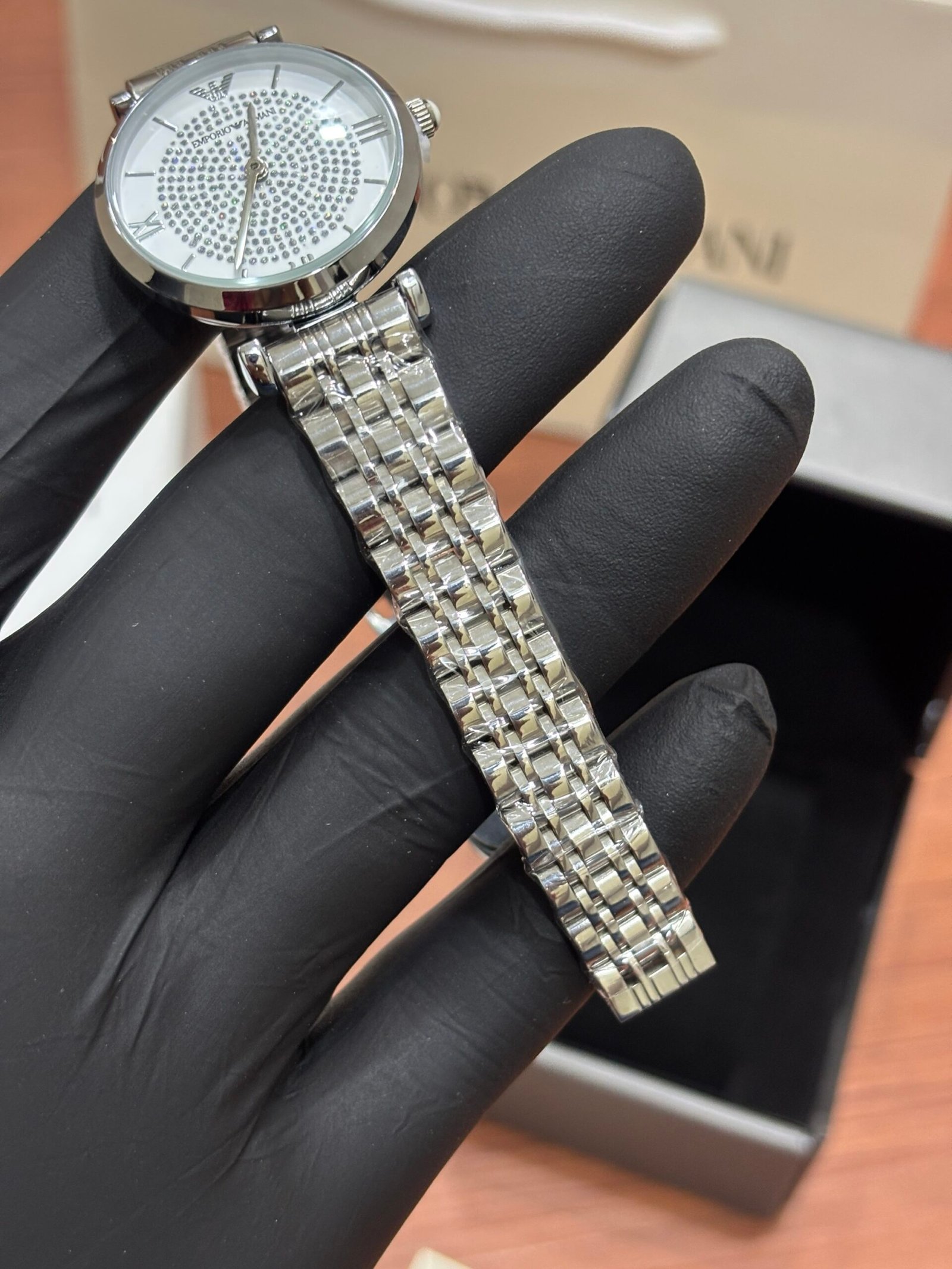 EMPORIO ARMANI DIAMOND SILVER WHITE DIAL - Image 3