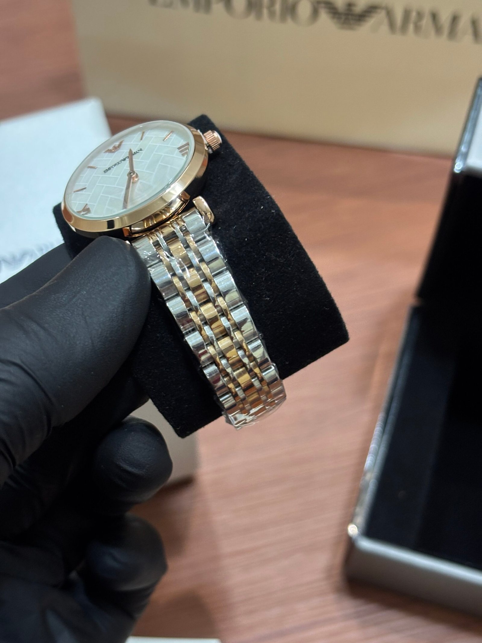 ENPORIO ARMANI CLASSIC - Image 2