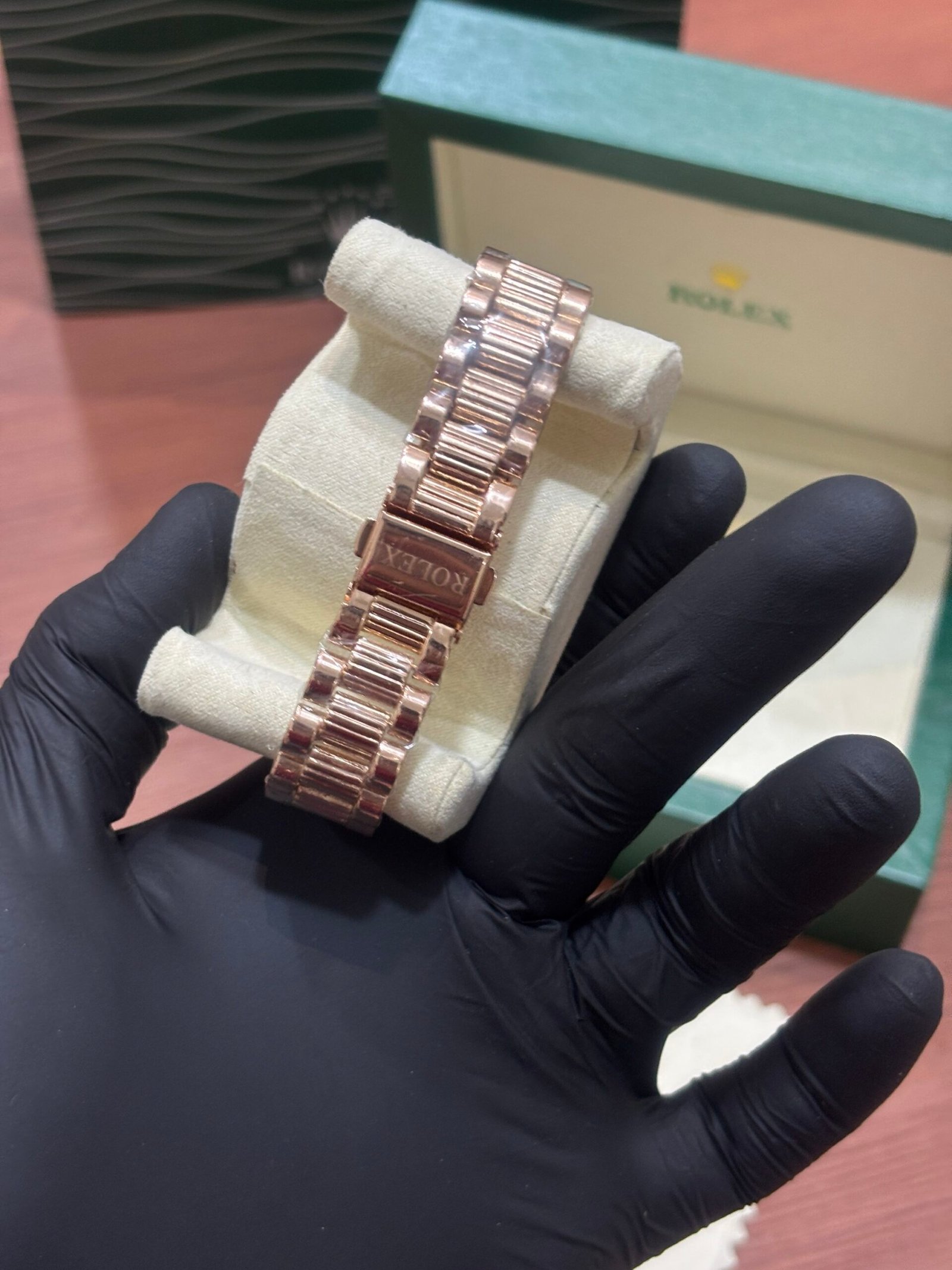 ROLEX OYSTER PERPETUAL DATE JUST FOR HER - Image 3