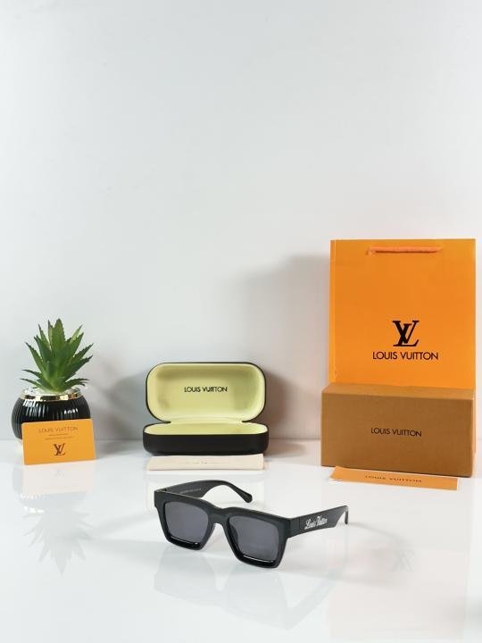 Louis Vuitton 6093 Black