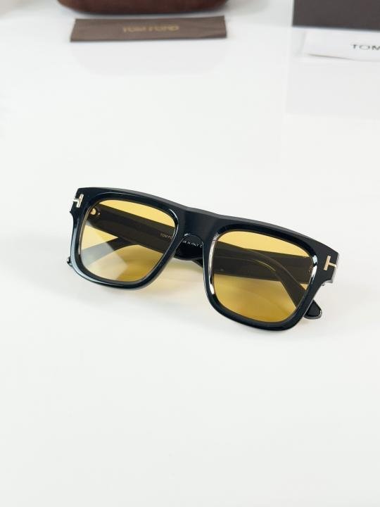 TOMFORD 259 BLACK YELLOW - Image 4