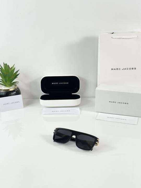 Marc Jacobs 1004 Gold Black - Image 4