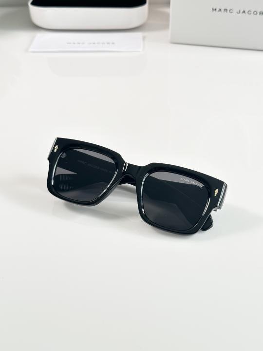 Marc Jacobs 1126 Black - Image 3