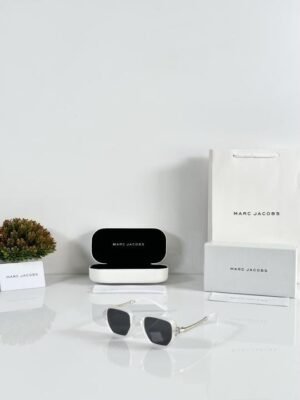 Marc Jacobs 1140 Ice Black