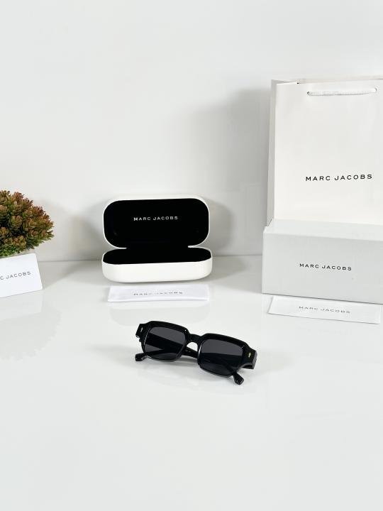 Marc Jacobs 1110 Black - Image 2