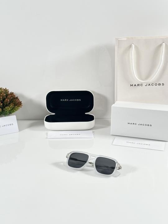 Marc Jacobs 1137 Ice Black - Image 4