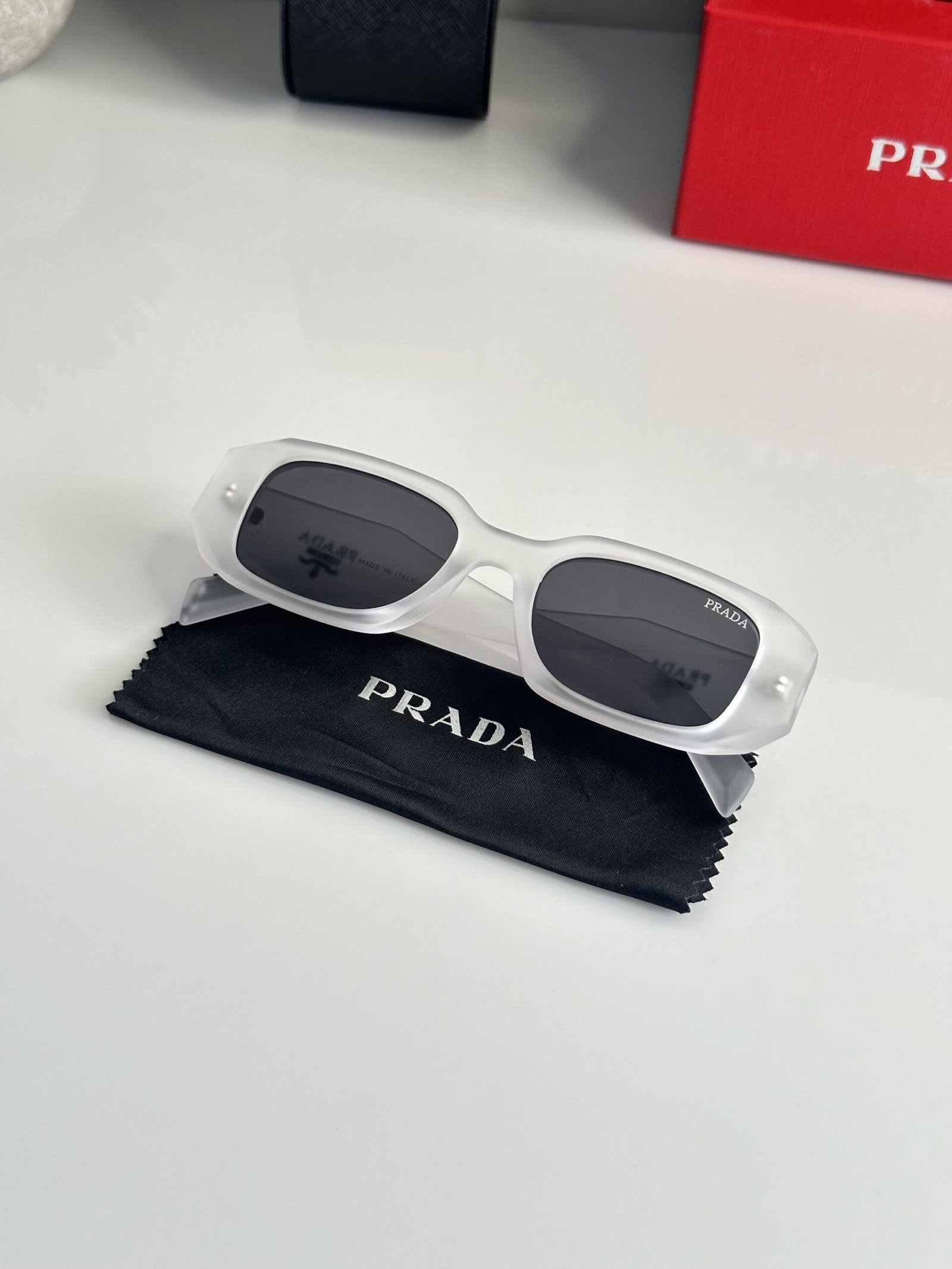 Prada 8679 Ice Black - Image 3