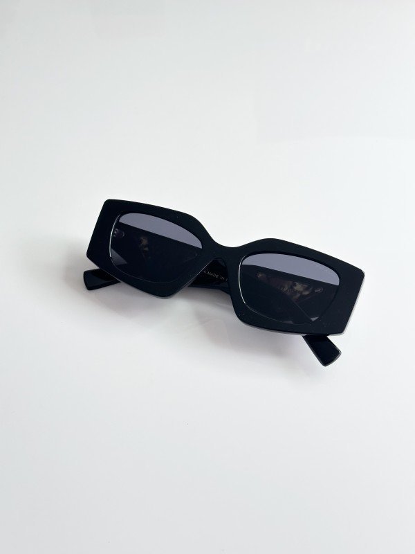 Prada 6225 Black - Image 3