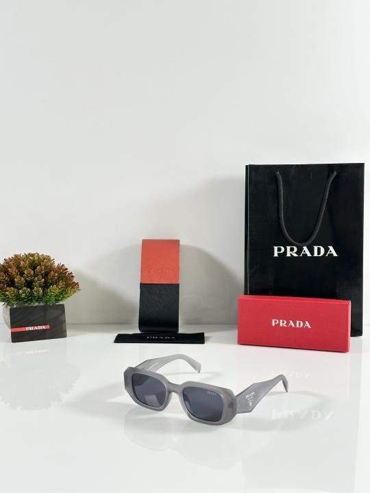 Prada_8679_Grey_Black