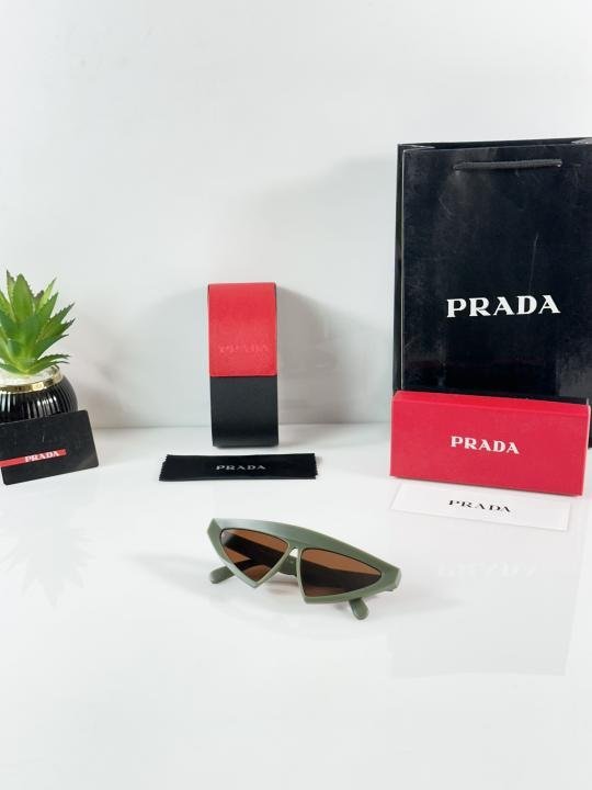 Prada_061_Green_Brown - Image 4