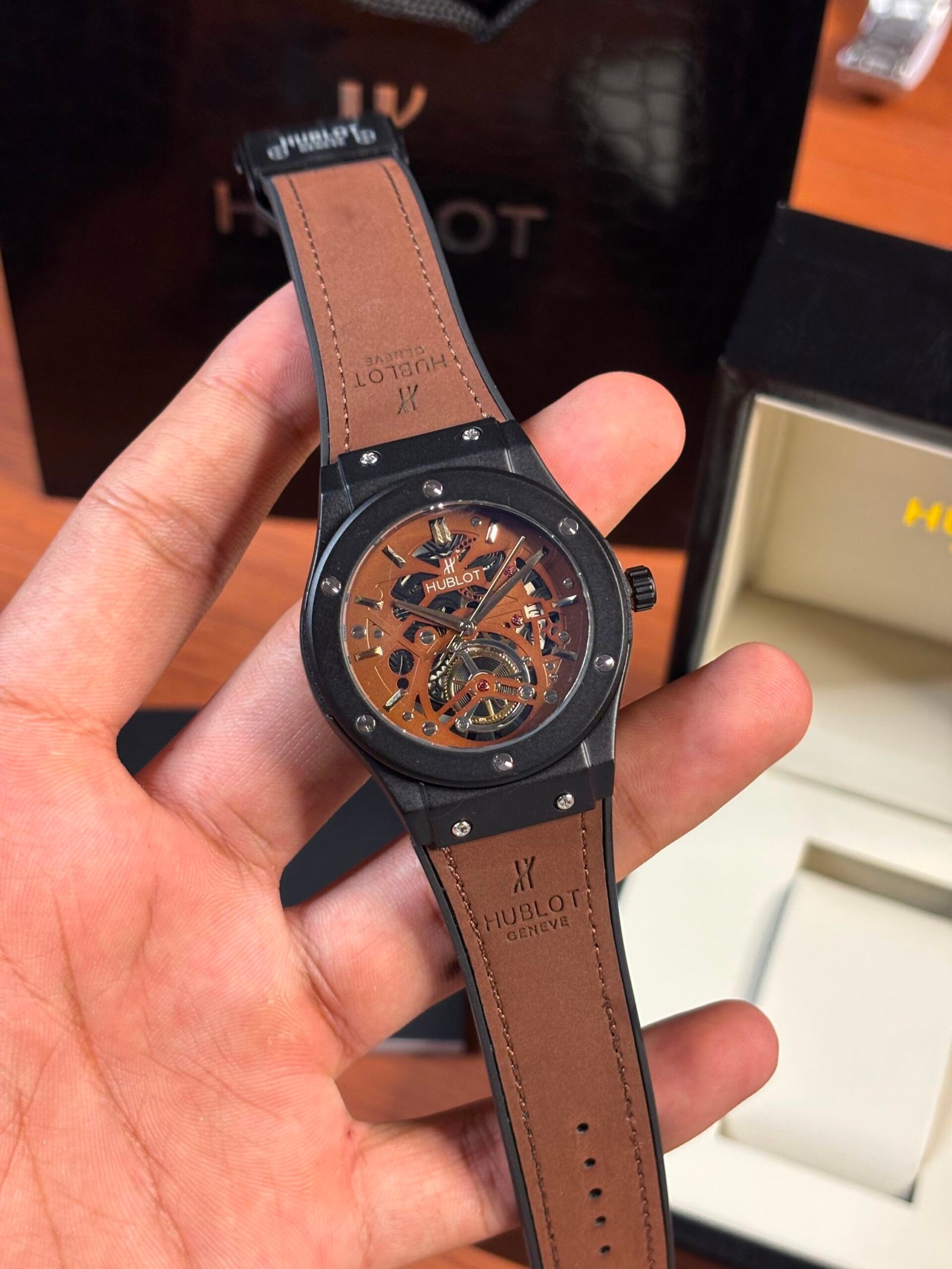 Hublot Classic Fusion Tourbillon HB0011