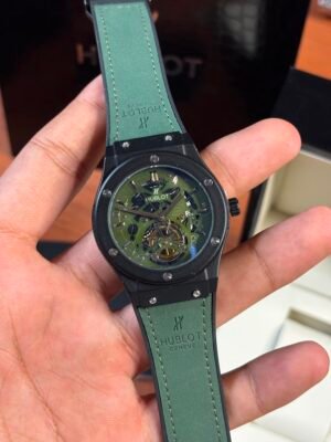 Hublot Classic Fusion Tourbillon HB0011