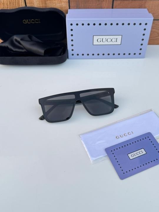 Gucci 2639 glossy black - Image 5