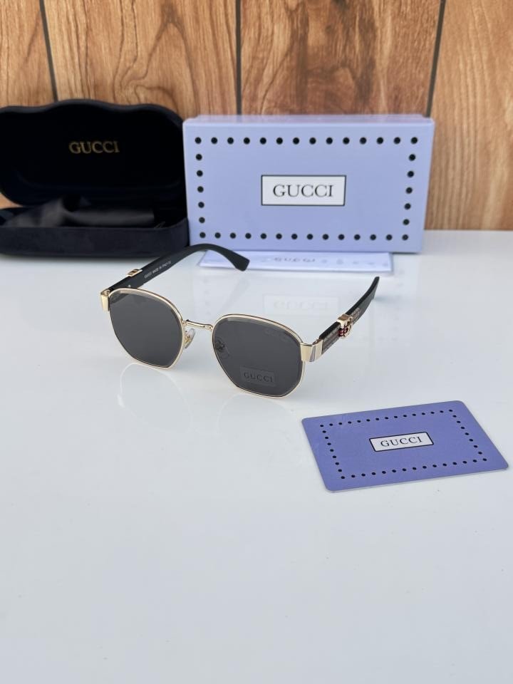 Gucci 24042 gold black