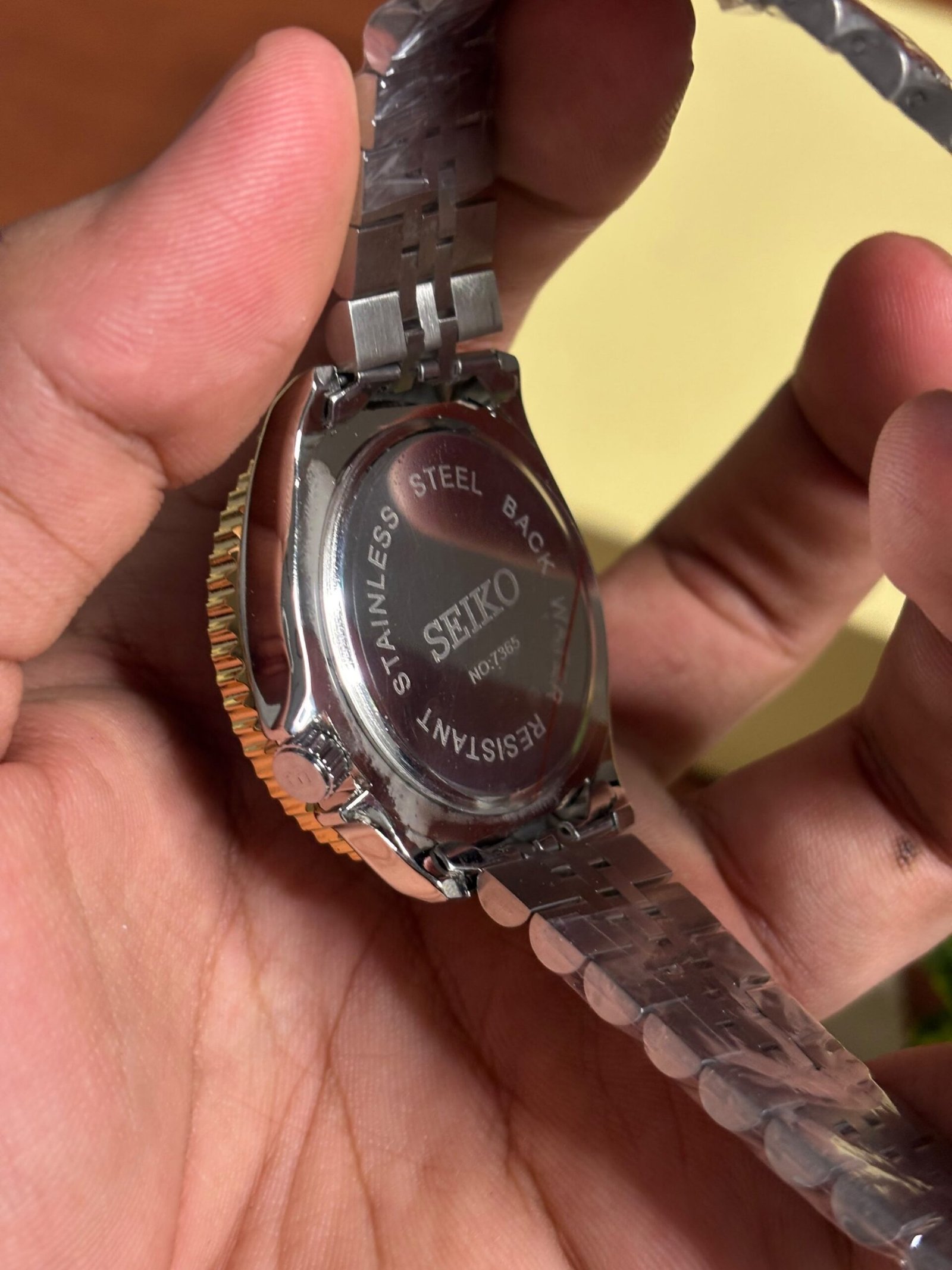 SEIKO GMT MASTER SILVER ORANGE DIAL - Image 3