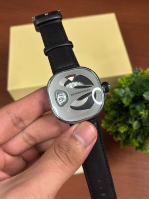 SEVEN FRIDAY BLACK WHITE DIAL