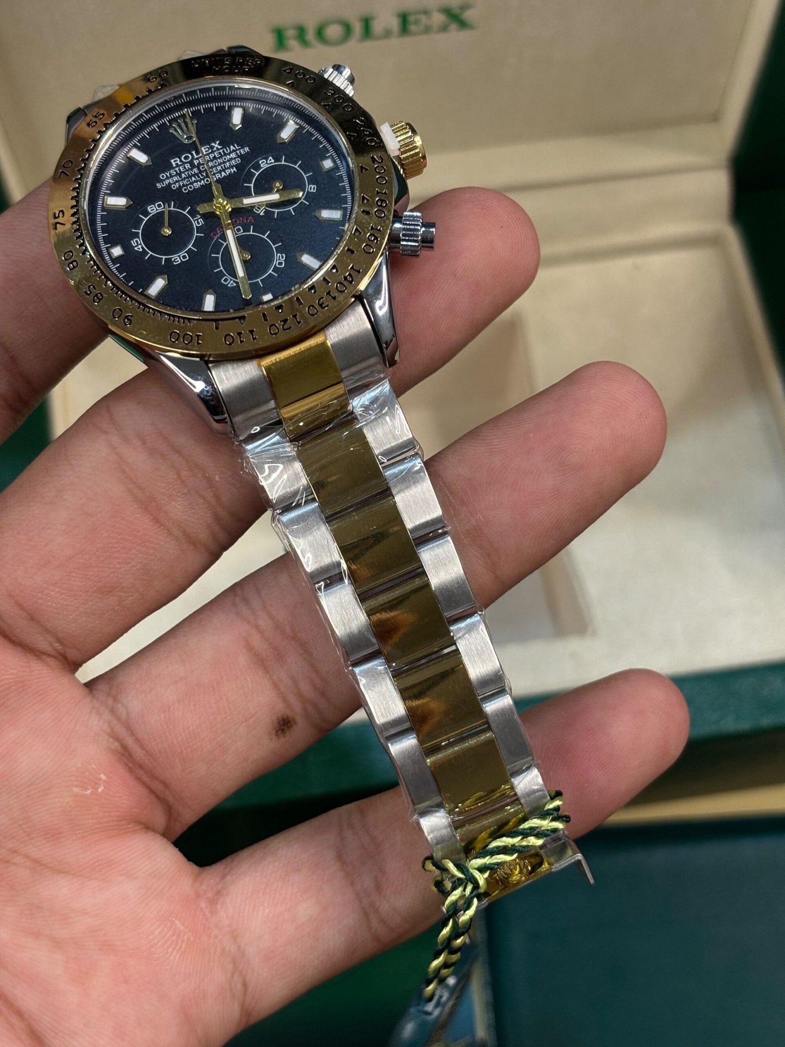 Rolex Daytona Oyster Perpetual Two Tone Gold Black Dial - Image 4