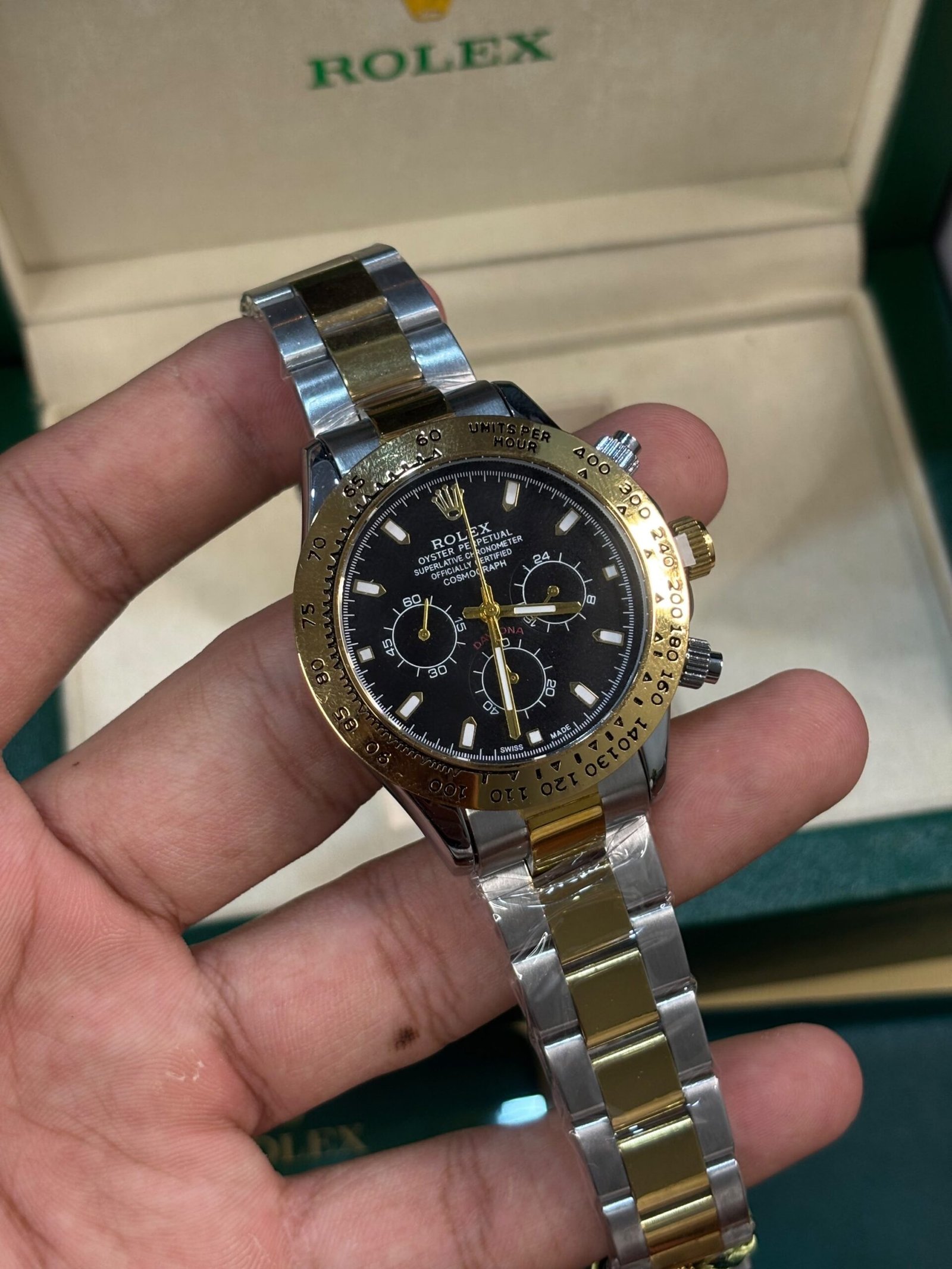 Rolex Daytona Oyster Perpetual Two Tone Gold Black Dial - Image 3