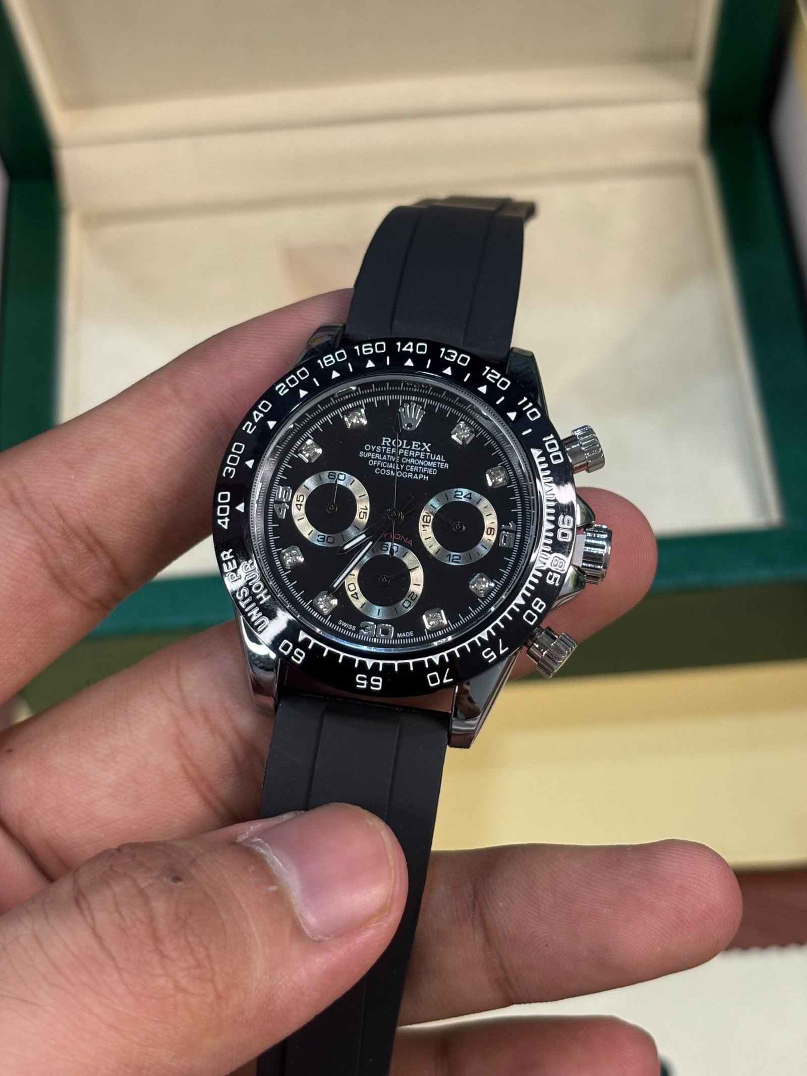 Rolex Daytona Oysterflex Perpetual Black Dial - Image 3